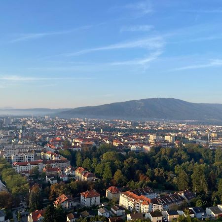 Studio With A View On City Center Park Máribor Exterior foto
