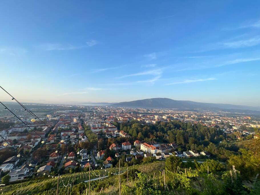 Studio With A View On City Center Park Máribor Exterior foto